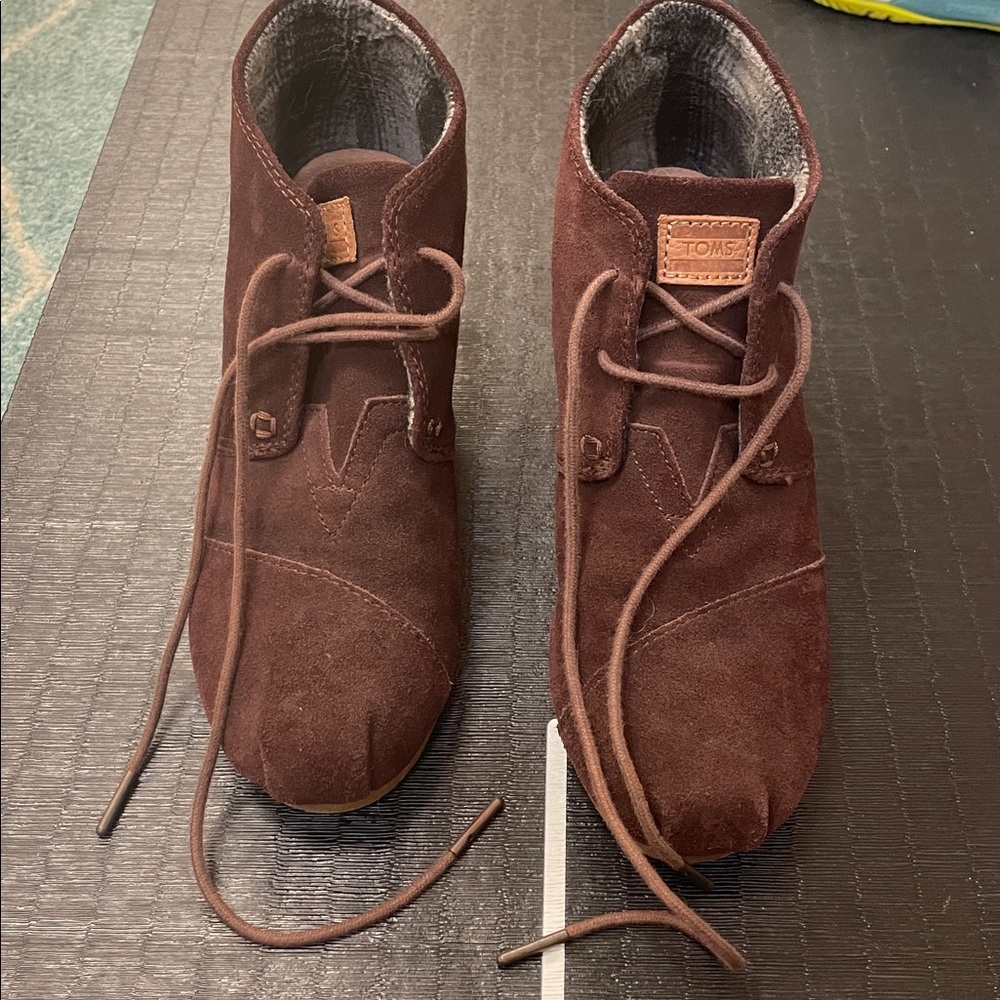 TOMS Chocolate Suede Lace-Up Boots
